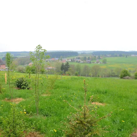 Bungalow In Peaceful Environment, With Lovely Views Of Surrounding Green Hills Laloux