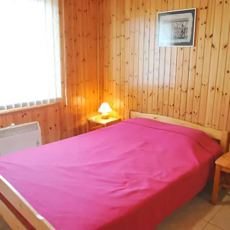 別荘 Bungalow In Peaceful Environment, With Lovely Views Of Surrounding Green Hills Laloux